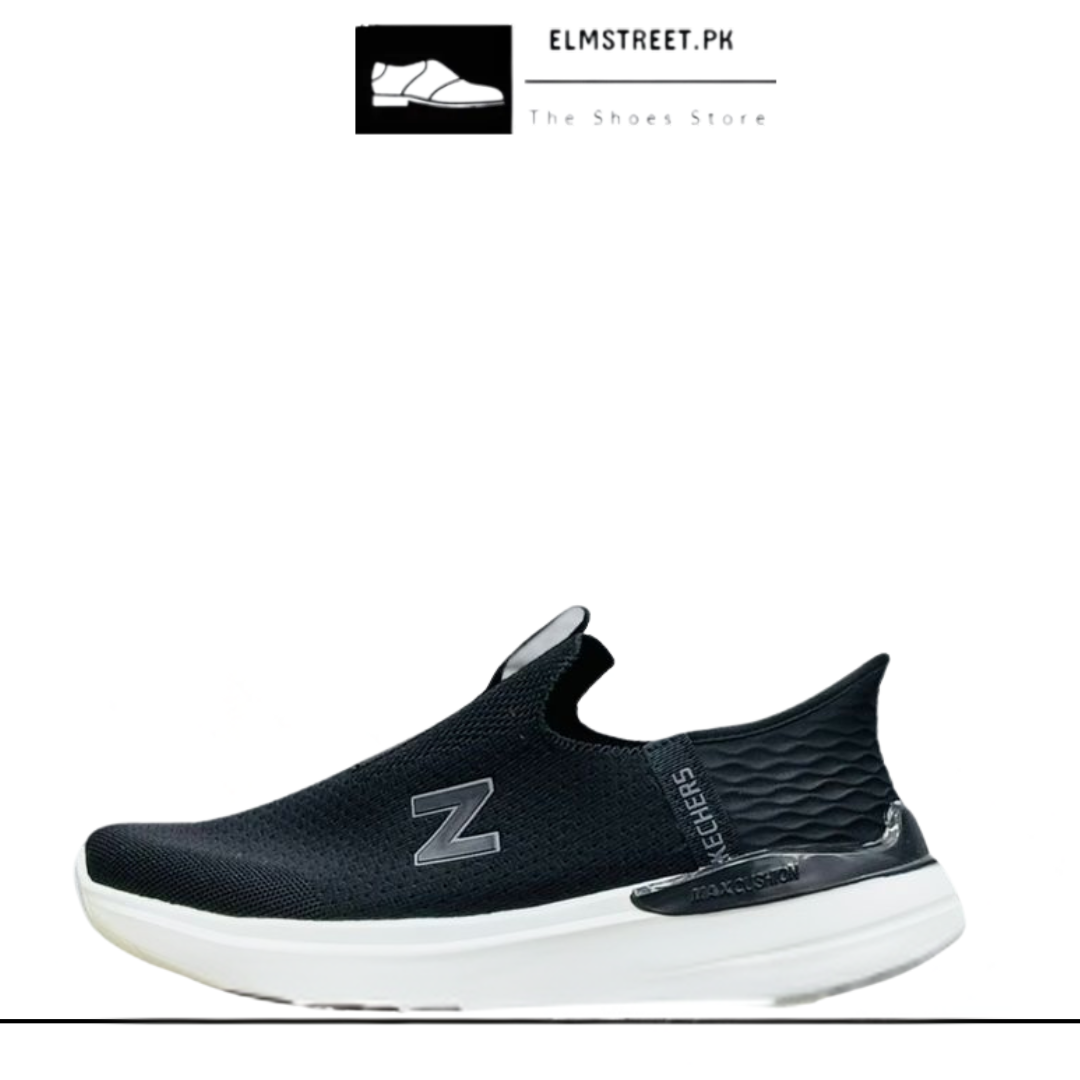 Z Skechers HyperBrust Black