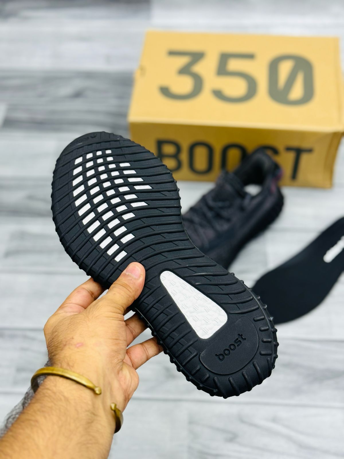 Yeezy Boost 350 V2 Black