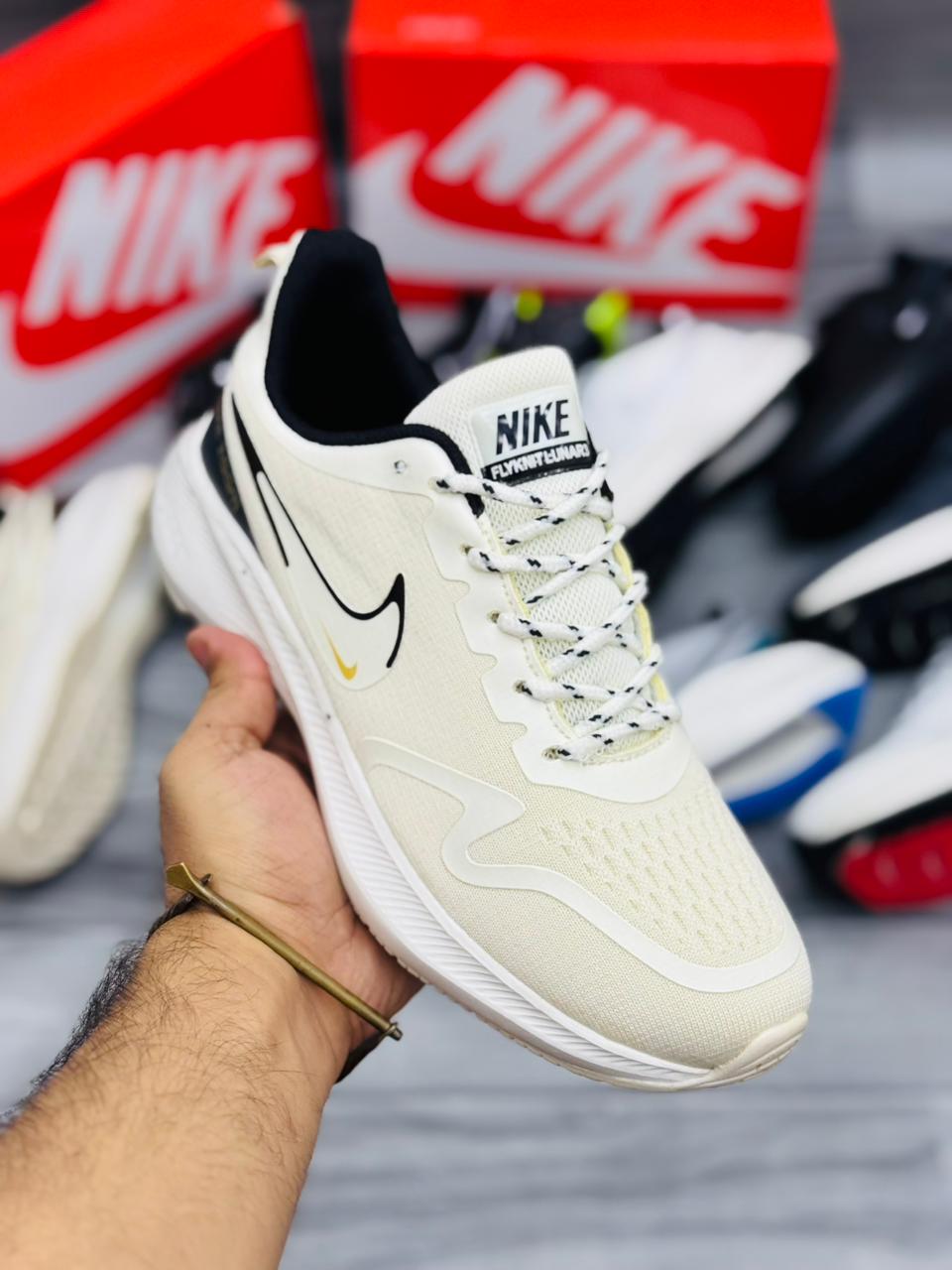 Nike Air Zoom Pegasus Beige