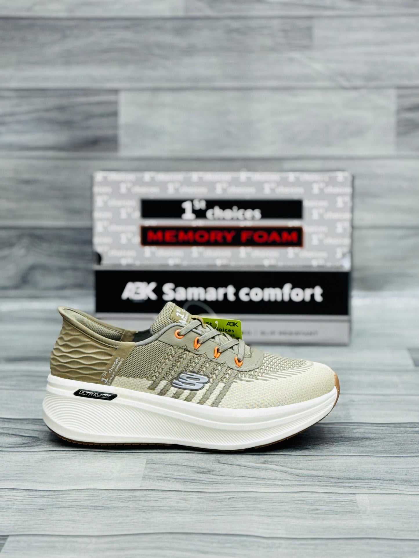 Skechers Ultra Light Memory Foam  Beige