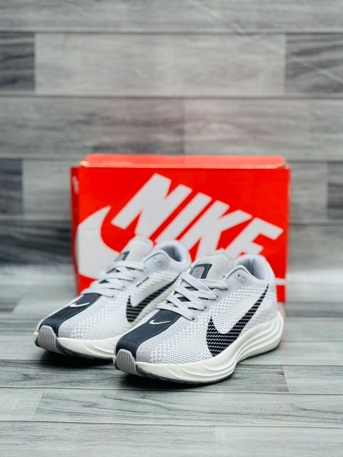 Nike Pegasus Plus Grey