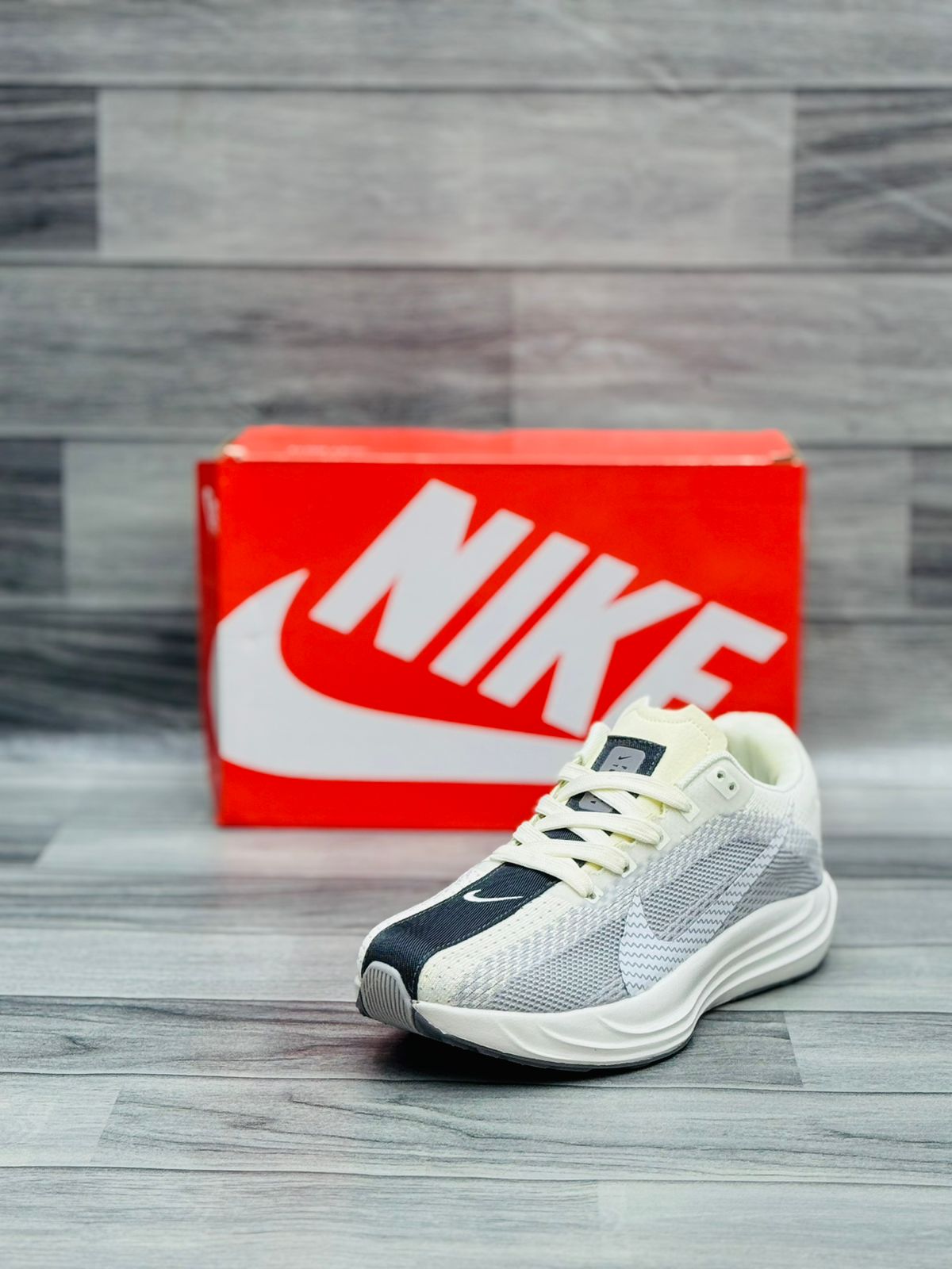 Nike Pegasus Plus Grey