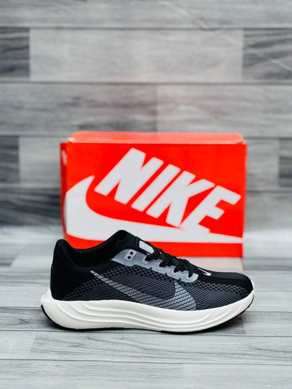 Nike Pegasus Plus Black