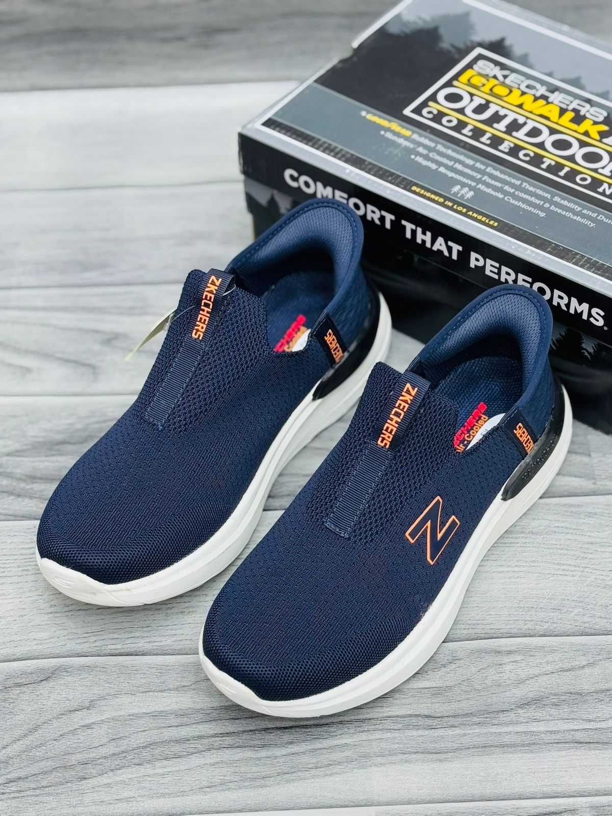Z Skechers HyperBrust Blue
