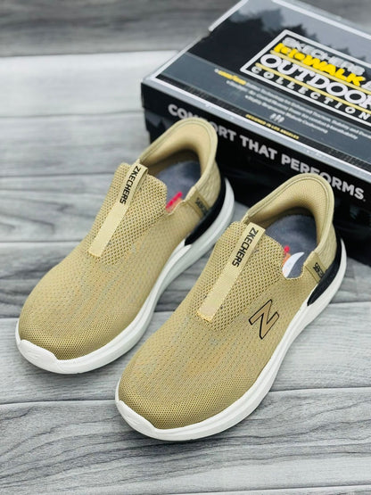 Z Skechers HyperBrust Beige
