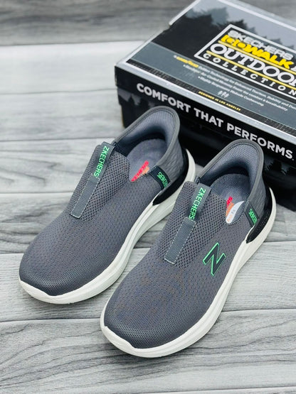Z Skechers HyperBrust Grey