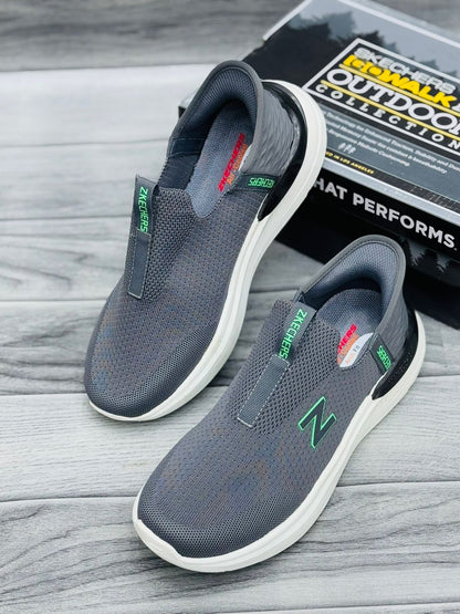 Z Skechers HyperBrust Grey