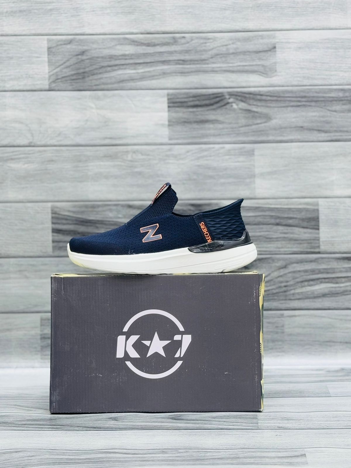 Z Skechers HyperBrust Blue