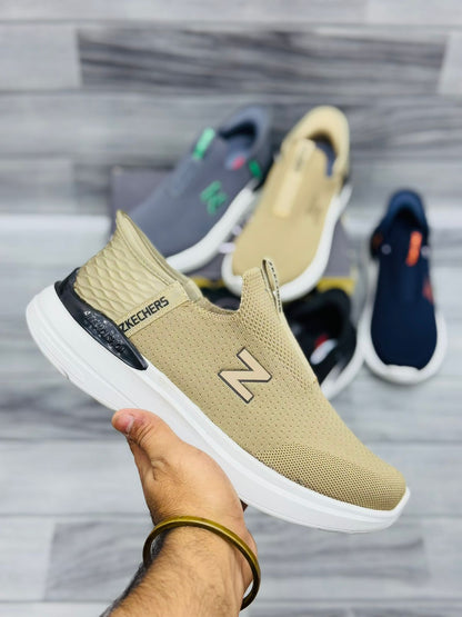 Z Skechers HyperBrust Beige