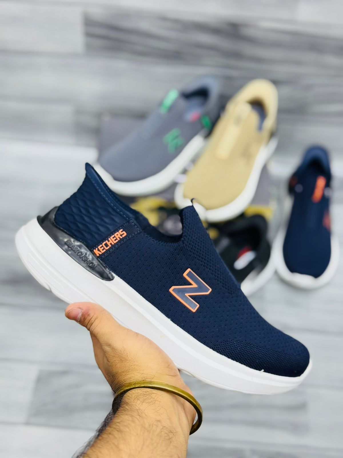 Z Skechers HyperBrust Blue