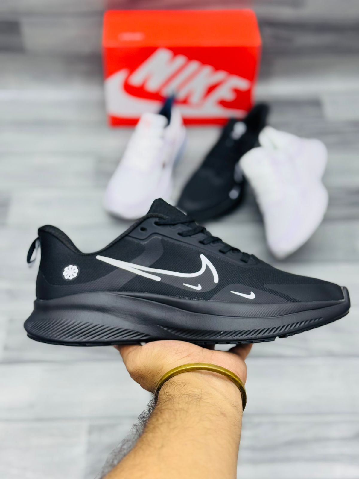 Nike Runner Black White