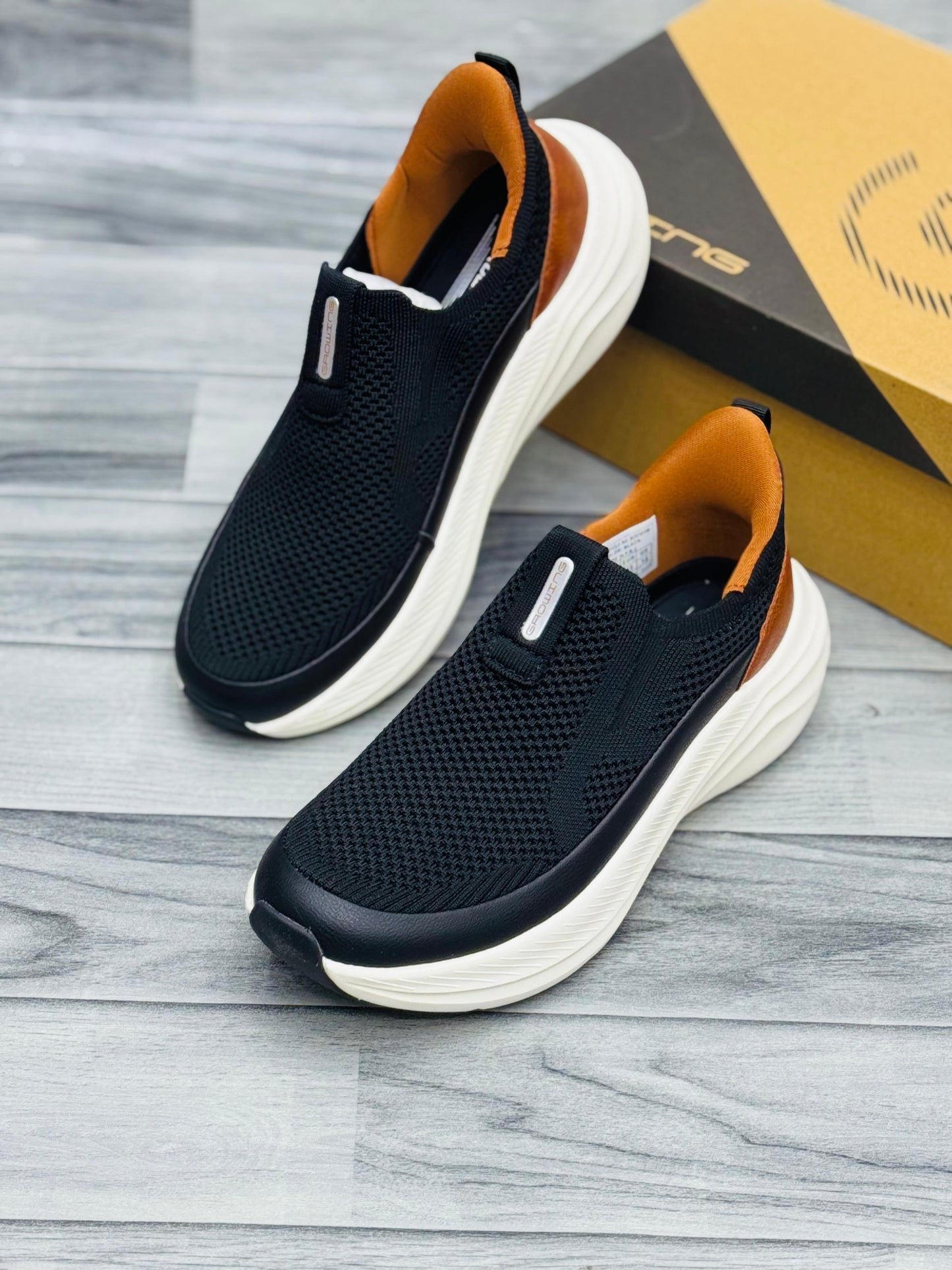 Growing Medicated Memory Foam Black