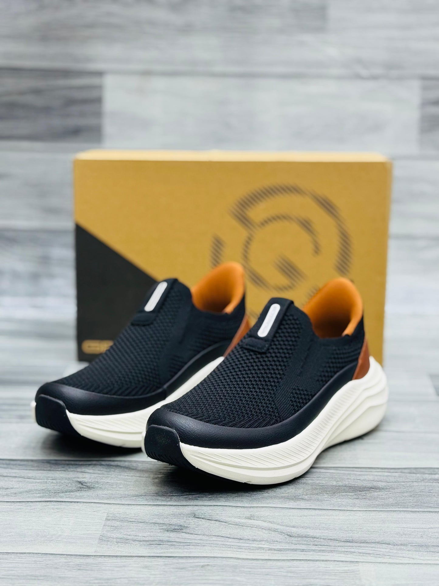 Growing Medicated Memory Foam Black