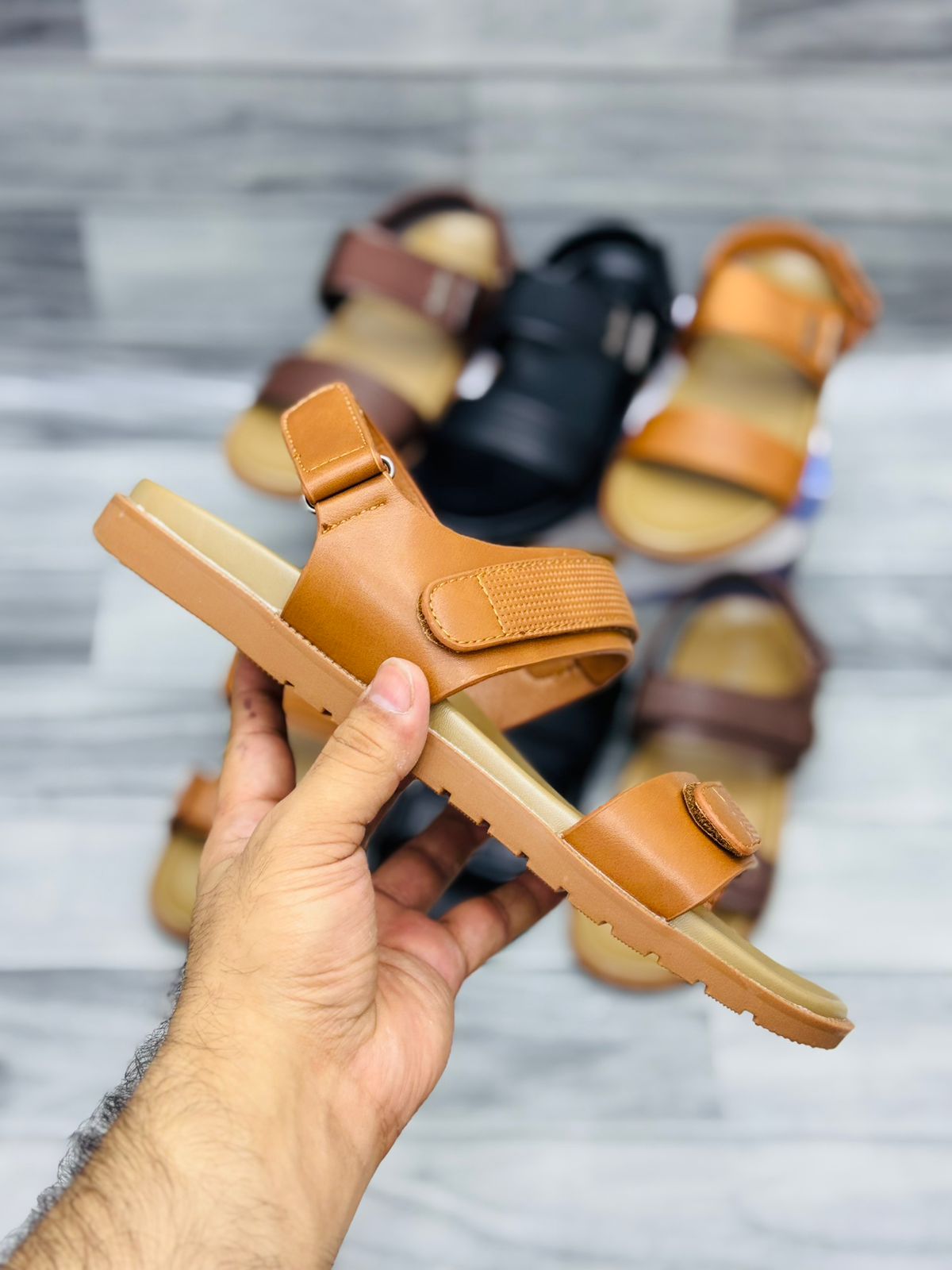 ROYAL D-Tro Leather