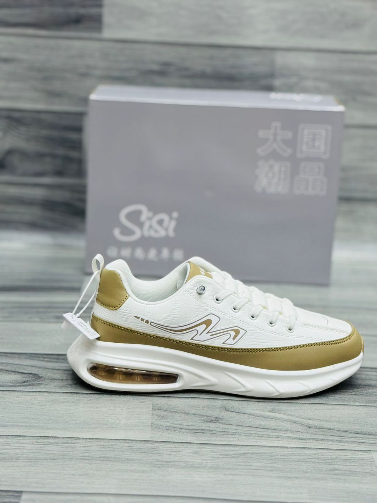 Flash Sneakers