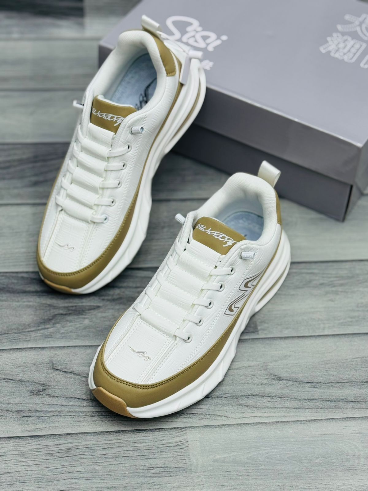 Flash Sneakers